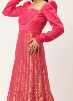 Dupatta From Pink Taffeta Jacquard Anarkali Set After Six Wear