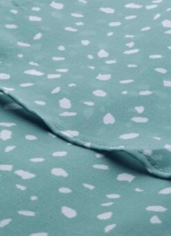 White N Blue Sleeveless Kurta Set After Six Wear -ZariGrace Shop White N Blue Sleeveless Kurta Set KSBS01911460 rrc3