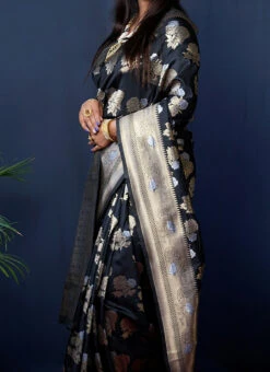 Black Kanchipuram Silk Weaving Saree Festive Wear