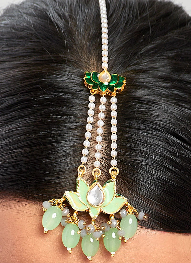 Green Alloy Kundan Polki Mangtikka Party Wear 5 Green Alloy Kundan Polki Mangtikka Party Wear - Image 3
