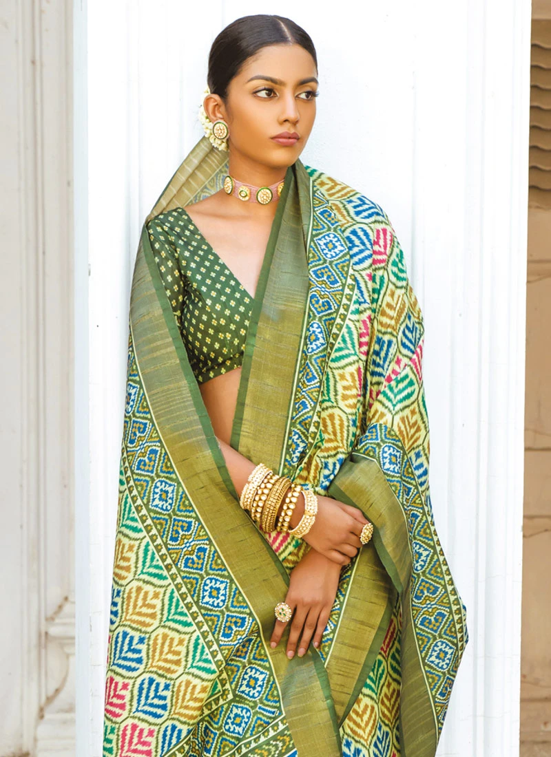 Green Art Silk Patola Saree After Six Wear 6 Green Art Silk Patola Saree After Six Wear - Image 4