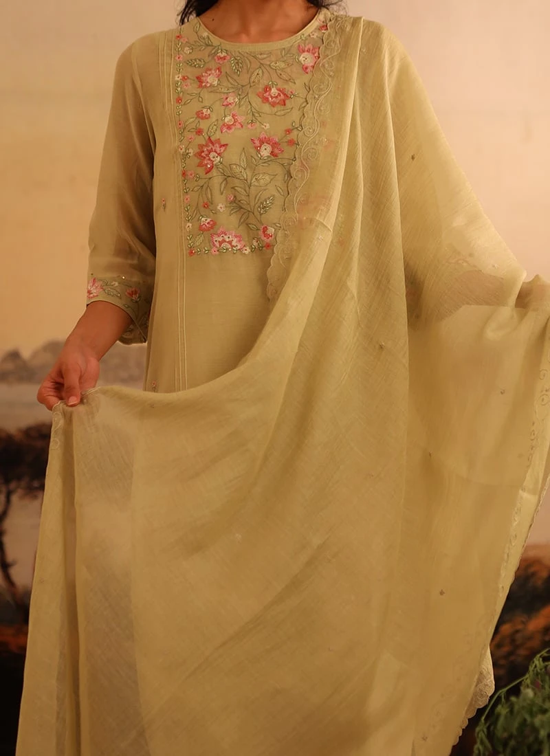 Light Green Chanderi Silk Embroidered Dupatta Party Wear 3 Light Green Chanderi Silk Embroidered Dupatta Party Wear