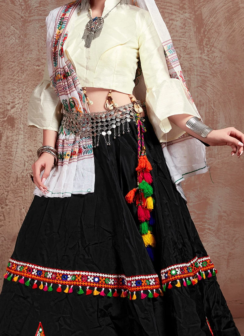 Navaratri Black Taffeta Silk Embroidered Chaniya Choli Party Wear 3 Navaratri Black Taffeta Silk Embroidered Chaniya Choli Party Wear