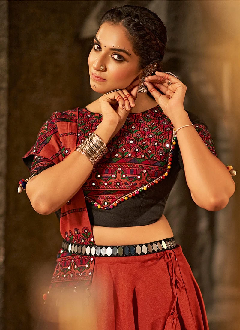 Orange Blended Cotton Printed Kutch Work Chaniya Choli Festive Wear 6 Orange Blended Cotton Printed Kutch Work Chaniya Choli Festive Wear - Image 4