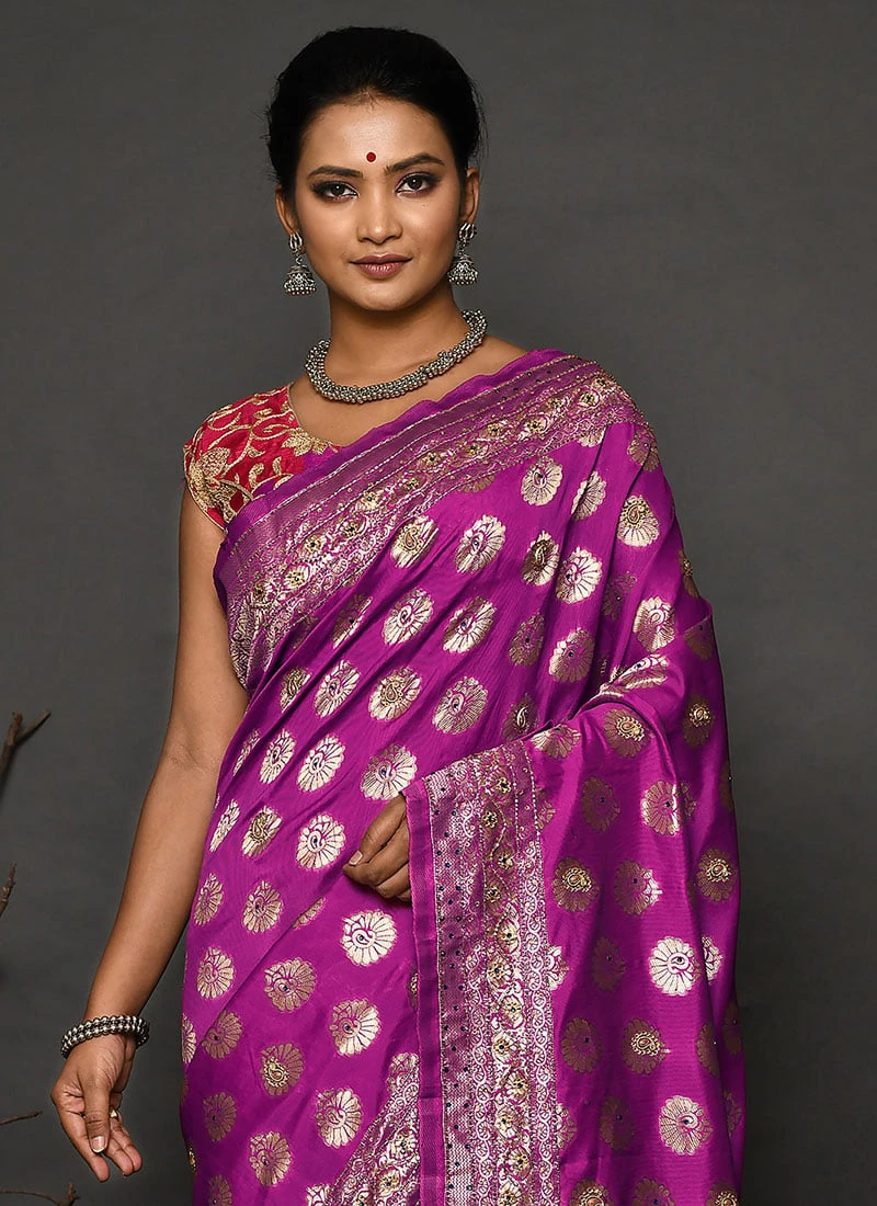 Rama Green Kanjeevaram Silk Hand Work Half N Half Saree Festive Wear 6 Rama Green Kanjeevaram Silk Hand Work Half N Half Saree Festive Wear - Image 4