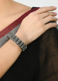 Silver Alloy Oxidised Bangles Party Wear 7 Silver Alloy Oxidised Bangles Party Wear -ZariGrace Shop silver alloy oxidised bangles hjbdmf006 b