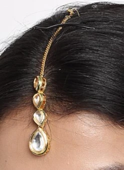 White Alloy Mangtikka Party Wear -ZariGrace Shop white alloy mangtikka hejsrra38008 u