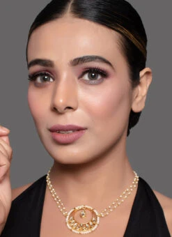 ZariGrace Shop -ZariGrace Shop white beads n kundan choker set jynsdfemdw035 u