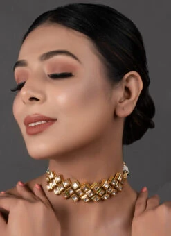 White Kundan Choker Set Party Wear -ZariGrace Shop white kundan choker set jyndfemch002 b