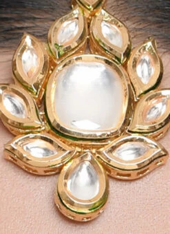 White Kundan Mangtikka Party Wear